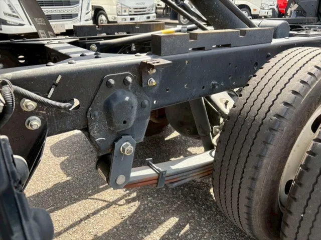 いすゞ エルフ 2RG-NJR88AD(2WD)の写真18