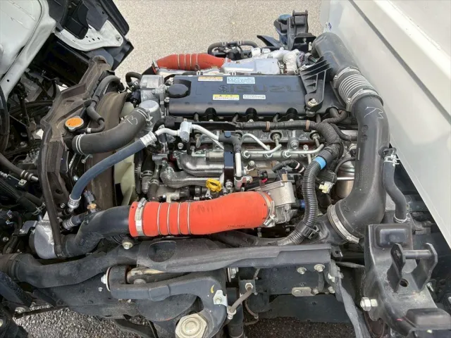 いすゞ エルフ 2RG-NJR88AD(2WD)の写真19