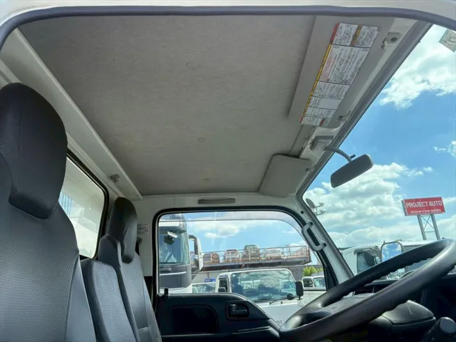 いすゞ エルフ 2RG-NJR88AD(2WD)の写真24