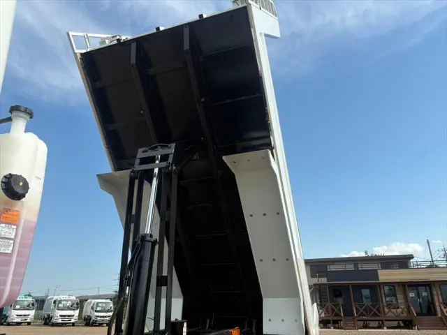 三菱 スーパーグレート 2PG-FV80VX(6x4)の写真13