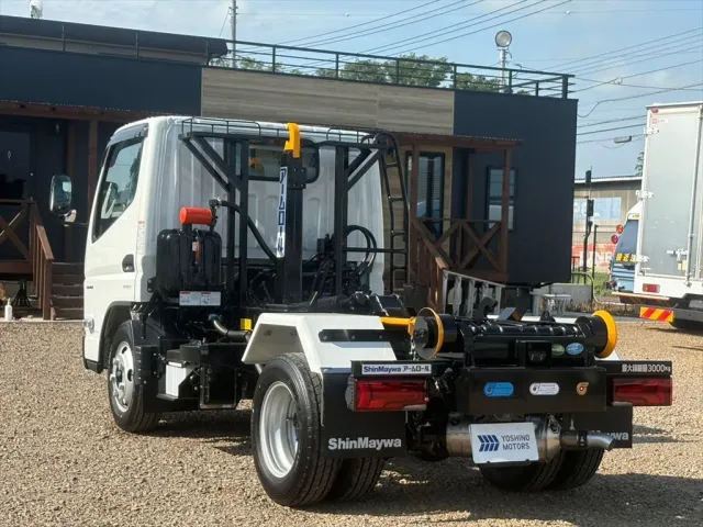 三菱 キャンター 2RG-FBAV0(2WD)の写真3