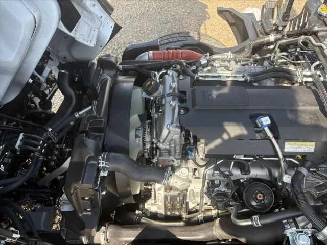 三菱 キャンター 2RG-FBAV0(2WD)の写真19