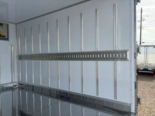 三菱 キャンター 2RG-FBA20(2WD)の写真10