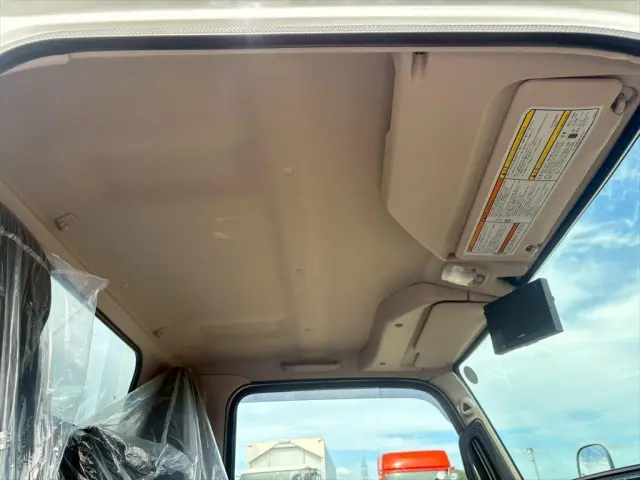 三菱 キャンター 2RG-FBA20(2WD)の写真24