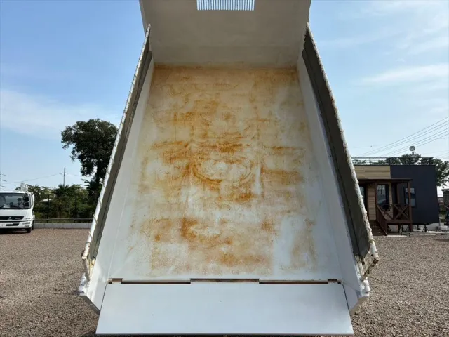 いすゞ フォワード 2RG-FRR90S1(2WD)の写真8