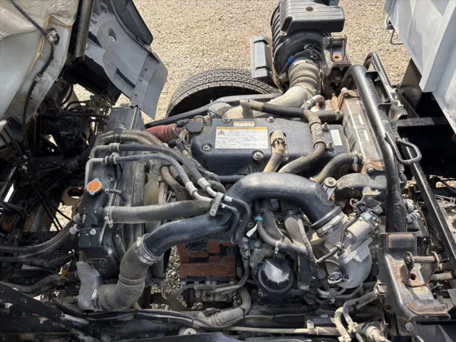 いすゞ フォワード 2RG-FRR90S1(2WD)の写真18