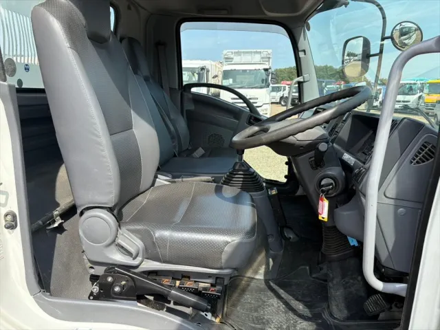 いすゞ フォワード 2RG-FRR90S1(2WD)の写真21