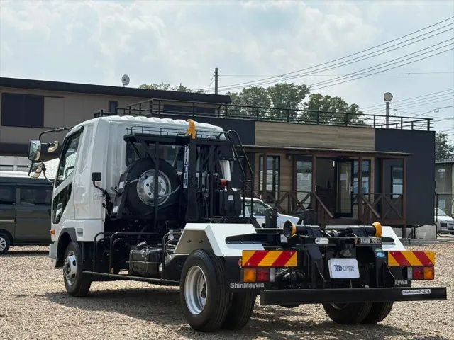 三菱 ファイター 2KG-FK62F(2WD)の写真3