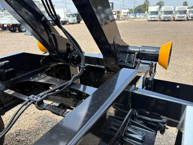 三菱 ファイター 2KG-FK62F(2WD)の写真11