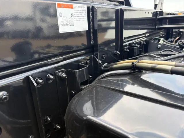 三菱 ファイター 2KG-FK62F(2WD)の写真18