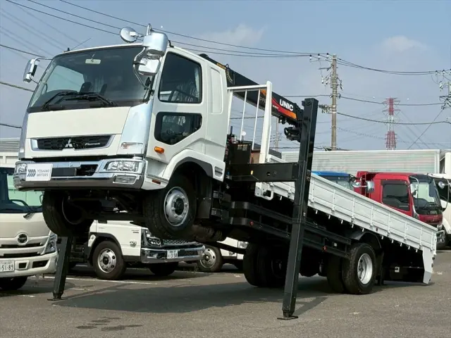 三菱 ファイター 2KG-FK62FZの写真1