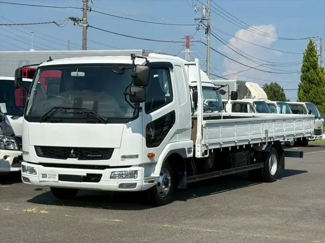 三菱 ファイター 2KG-FK62Fの写真1