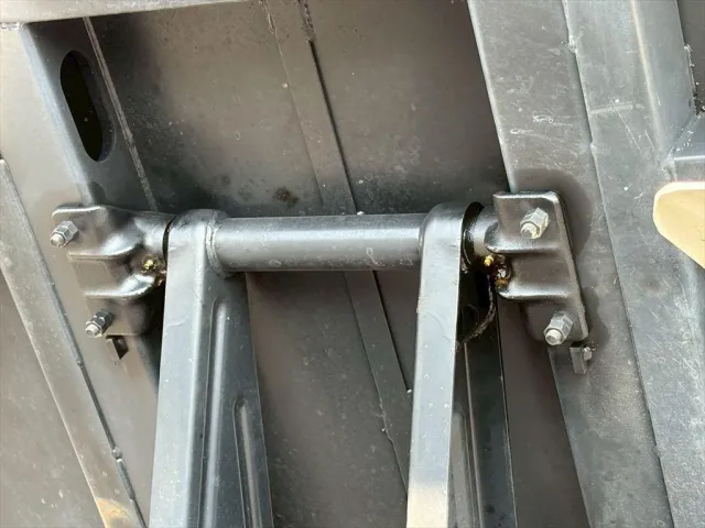 いすゞ エルフ 2RG-NJR88AD(2WD)の写真14