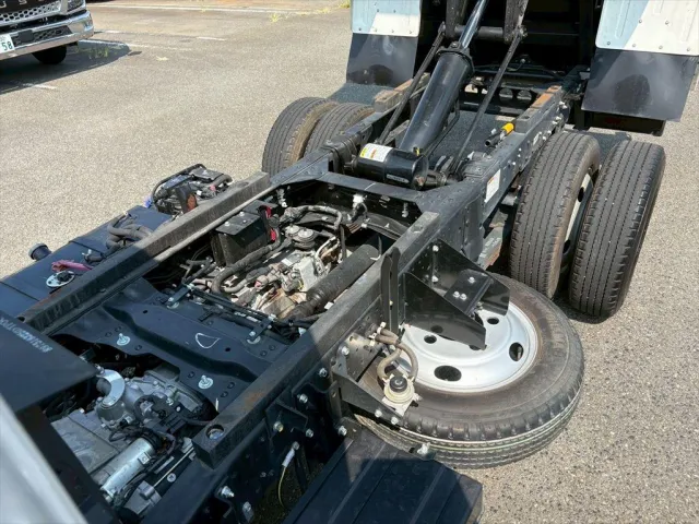 いすゞ エルフ 2RG-NJR88AD(2WD)の写真16