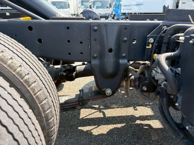 いすゞ エルフ 2RG-NJR88AD(2WD)の写真18