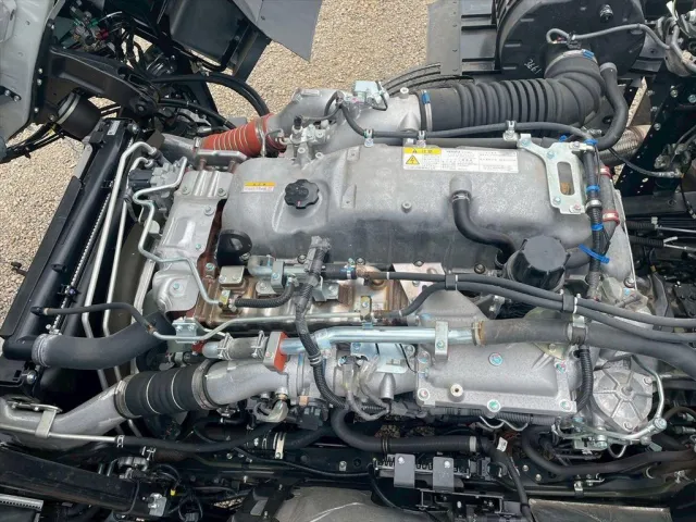 いすゞ ギガ 2PG-CYZ77DM(6x4)の写真19