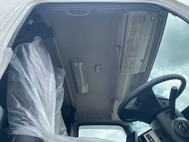 いすゞ ギガ 2PG-CYZ77DM(6x4)の写真24