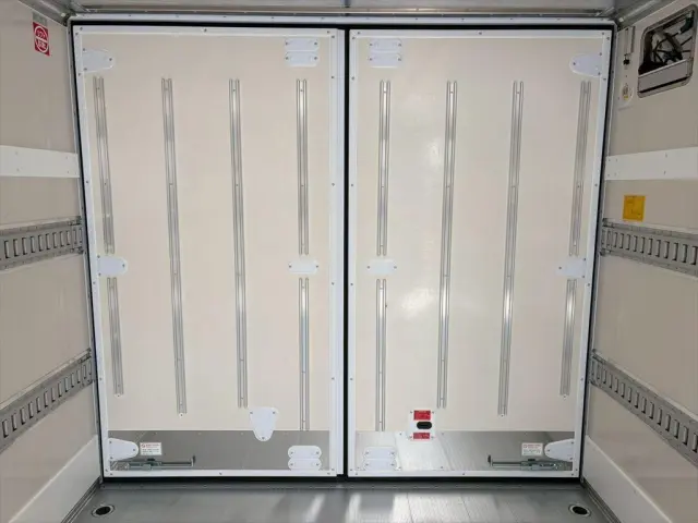 三菱 ファイター 2KG-FK65F(2WD)の写真11