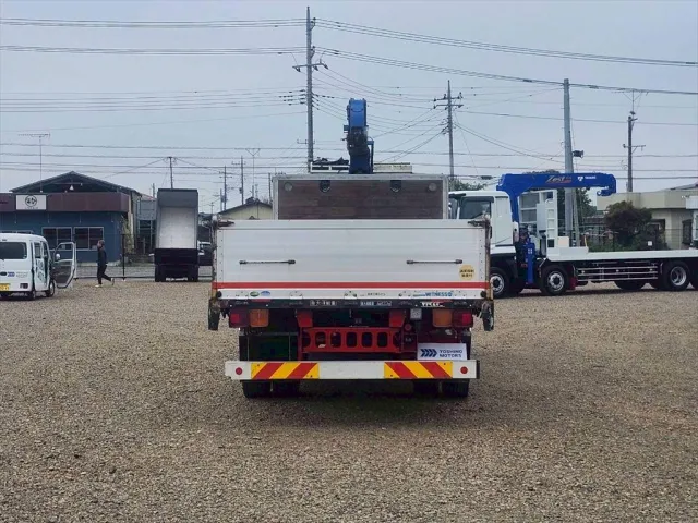 いすゞ フォワード LKG-FTR90S2(2WD)の写真12