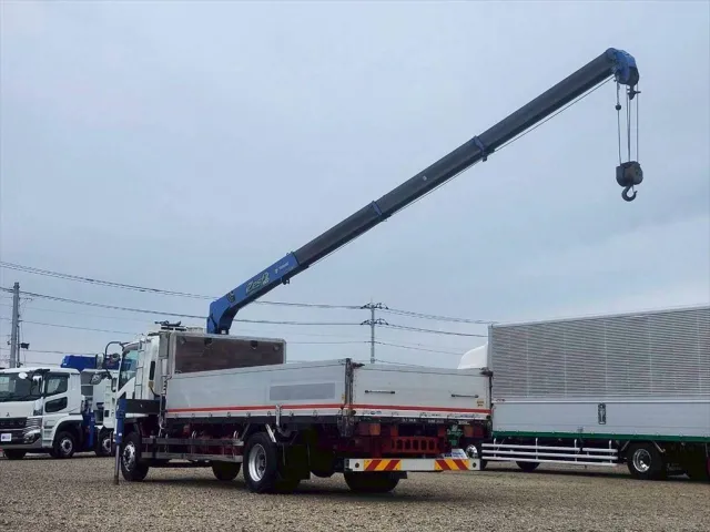 いすゞ フォワード LKG-FTR90S2(2WD)の写真14