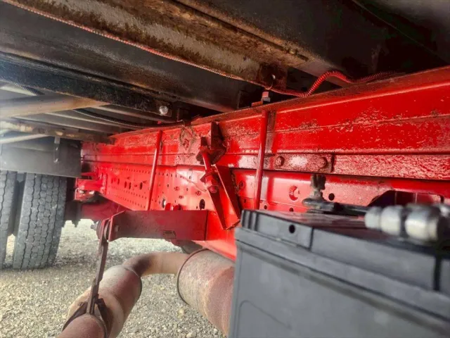 いすゞ フォワード LKG-FTR90S2(2WD)の写真15