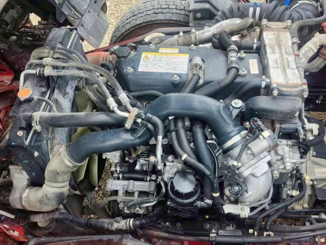 いすゞ フォワード LKG-FTR90S2(2WD)の写真18