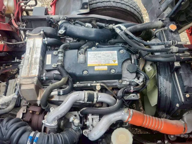 いすゞ フォワード LKG-FTR90S2(2WD)の写真19