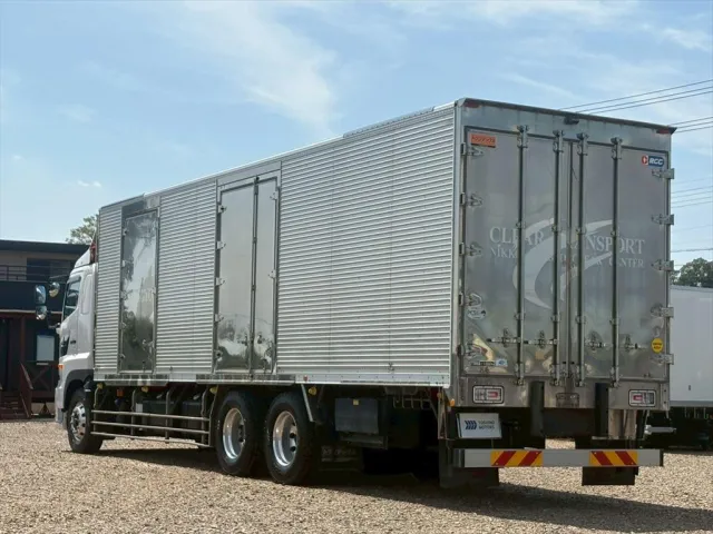 日野 プロフィア 2KG-FR1AHC(6x2)の写真3