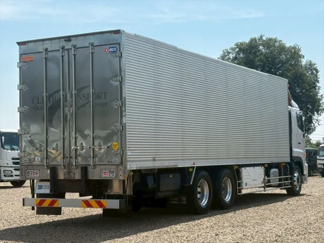 日野 プロフィア 2KG-FR1AHC(6x2)の写真4