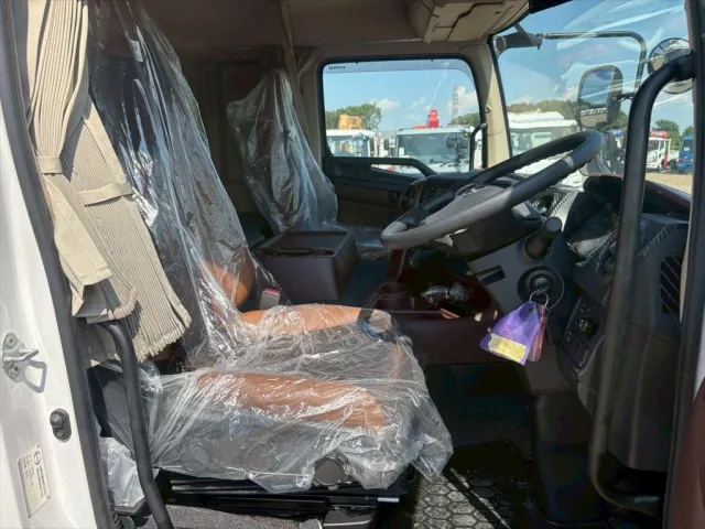 日野 プロフィア 2KG-FR1AHC(6x2)の写真21