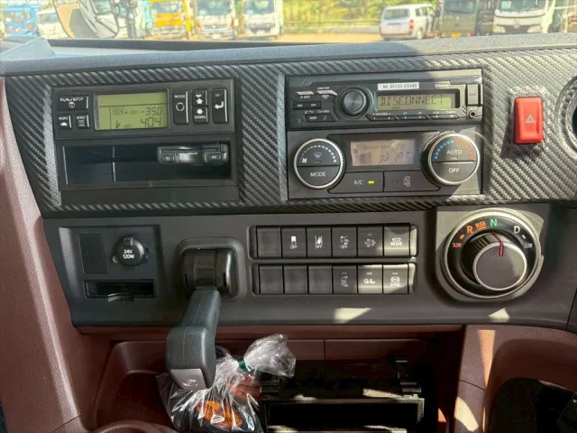 日野 プロフィア 2KG-FR1AHC(6x2)の写真22