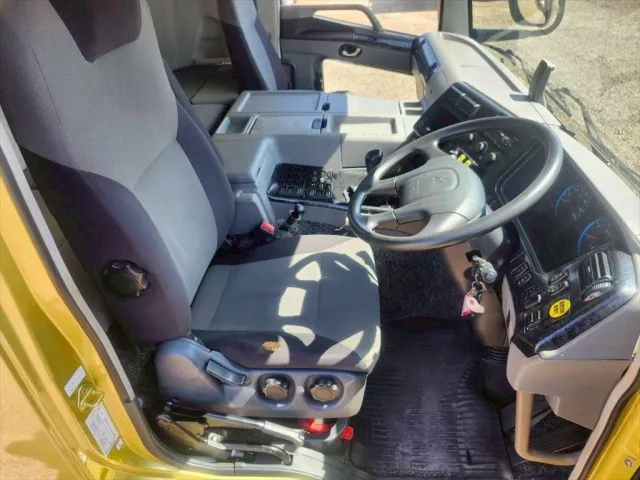 三菱 スーパーグレート QKG-FV60VZ改(6x4)の写真21