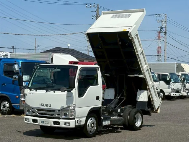 いすゞ エルフ 2RG-NJR88AN(2WD)の写真1