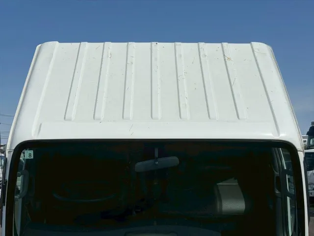 いすゞ エルフ 2RG-NJR88AN(2WD)の写真20