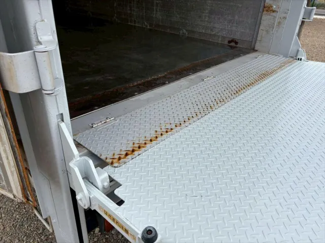 三菱 キャンター TPG-FEB90(2WD)の写真14