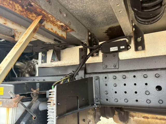 三菱 キャンター TPG-FEB90(2WD)の写真15