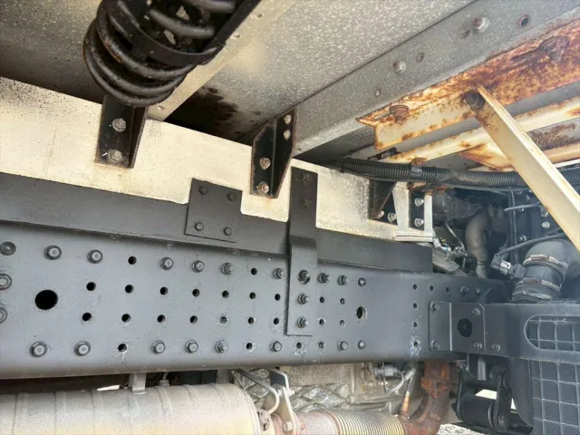 三菱 キャンター TPG-FEB90(2WD)の写真16