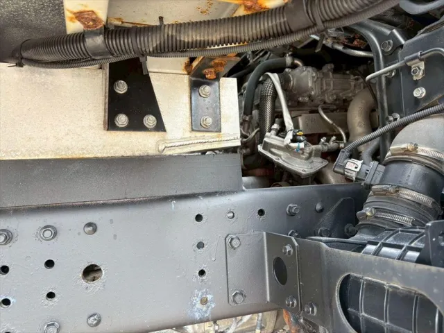 三菱 キャンター TPG-FEB90(2WD)の写真17