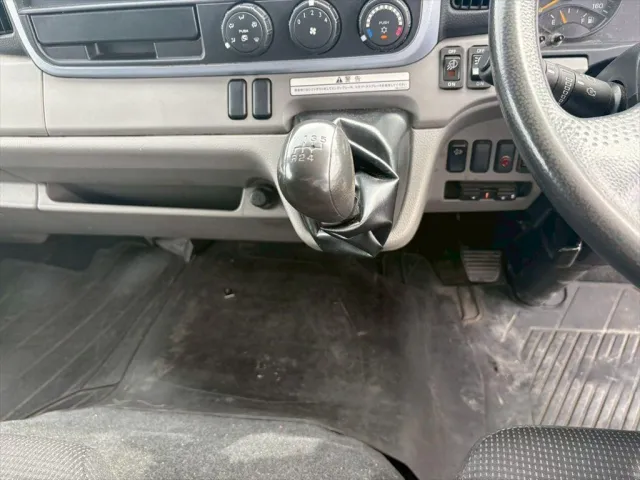 三菱 キャンター TPG-FEB90(2WD)の写真23