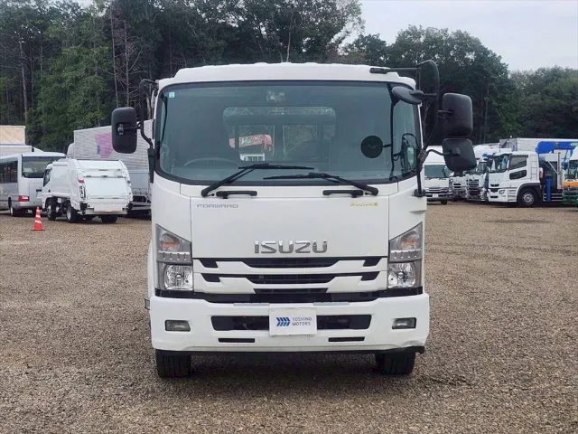 いすゞ フォワード LKG-FTR90S2(2WD)の写真14