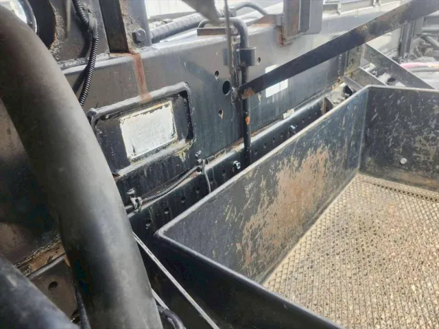 いすゞ フォワード LKG-FTR90S2(2WD)の写真15