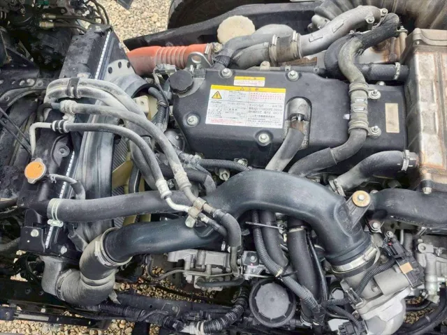 いすゞ フォワード LKG-FTR90S2(2WD)の写真19