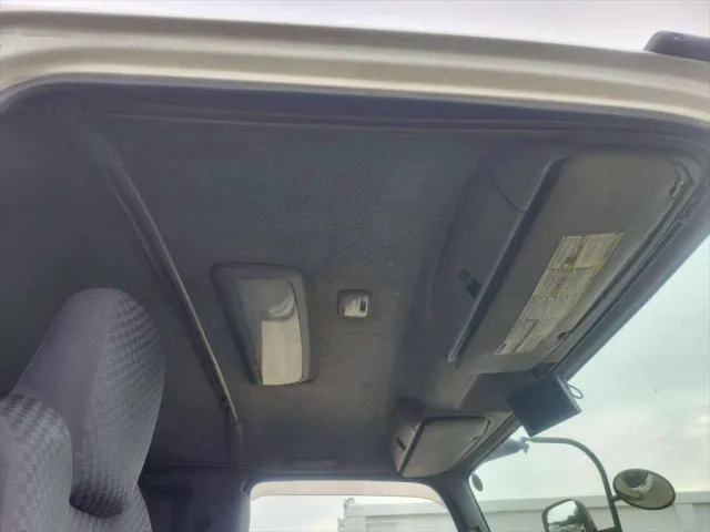 いすゞ フォワード LKG-FTR90S2(2WD)の写真24