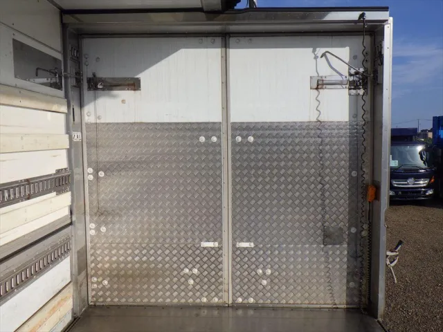 三菱 スーパーグレート QKG-FU54VZ(6x2)の写真14