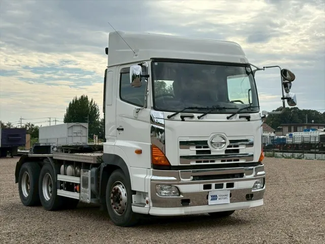 日野 プロフィア QDG-SS1EKDA(6x4)の写真2