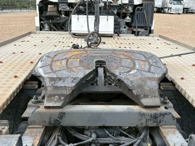 日野 プロフィア QDG-SS1EKDA(6x4)の写真8