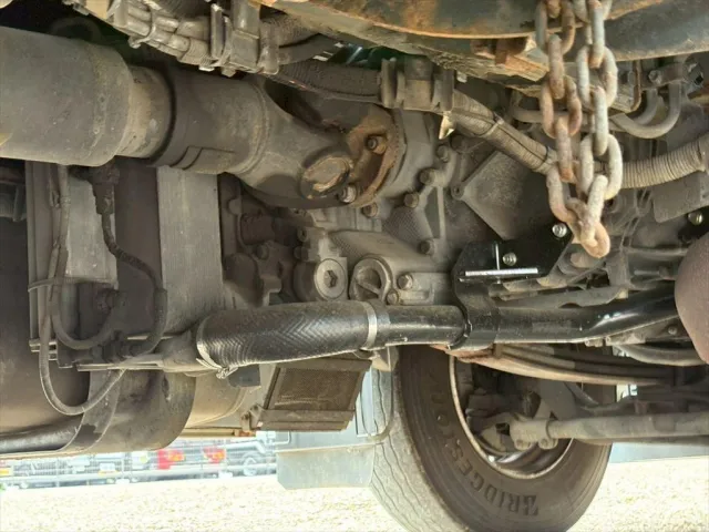 日野 プロフィア QDG-SS1EKDA(6x4)の写真17