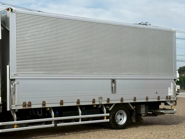 いすゞ フォワード 2RG-FRR90T2(2WD)の写真6