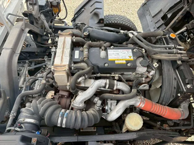 いすゞ フォワード 2RG-FRR90T2(2WD)の写真19