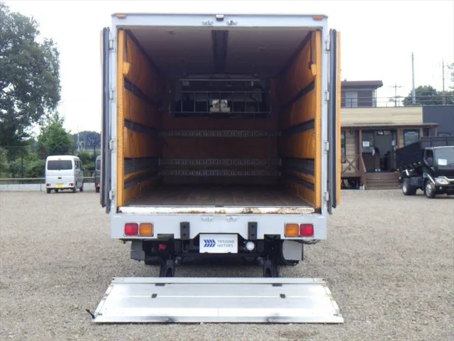 いすゞ フォワード PDG-FTR34T2(2WD)の写真11